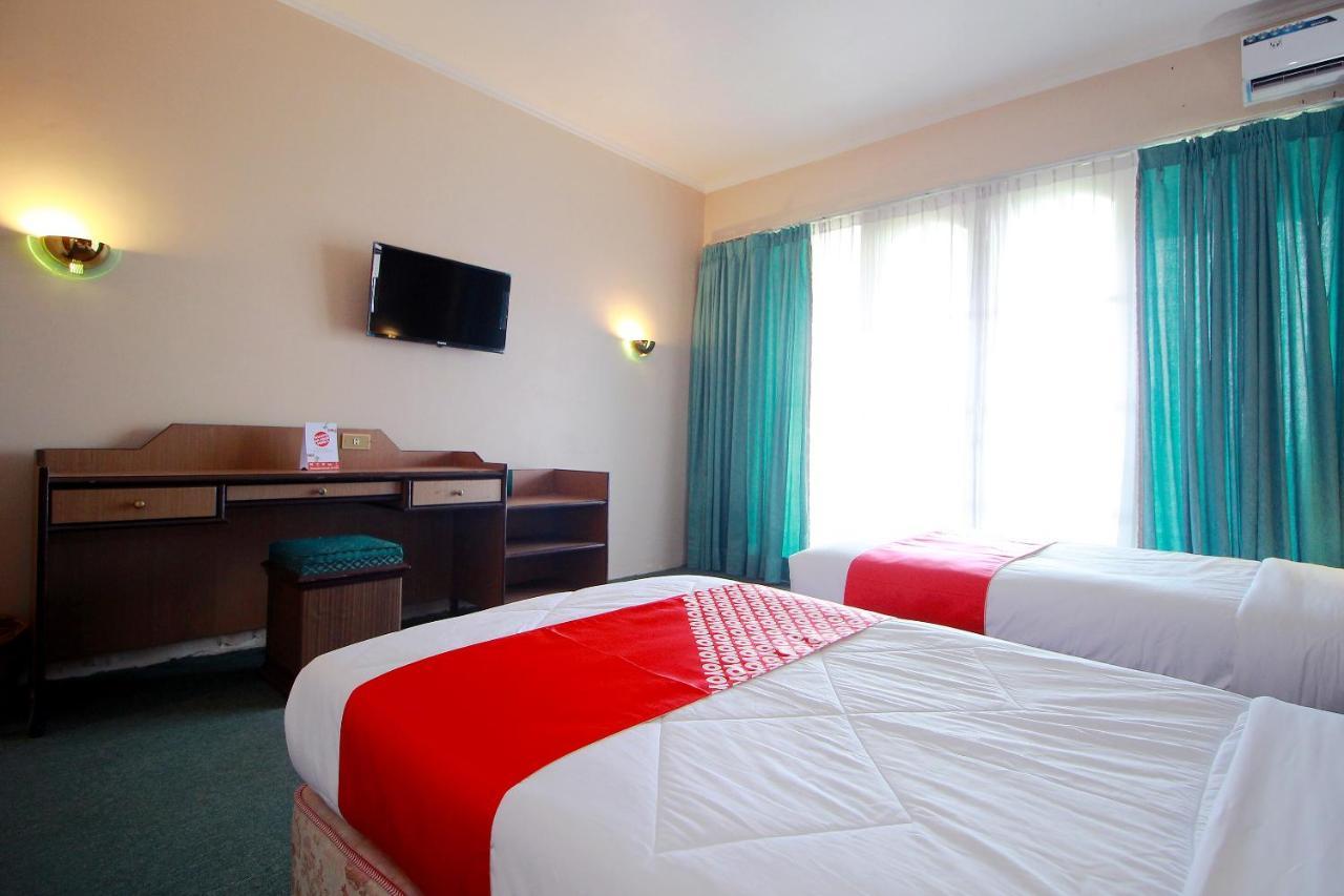 Oyo 2360 Hotel Rio Bengkulu Extérieur photo