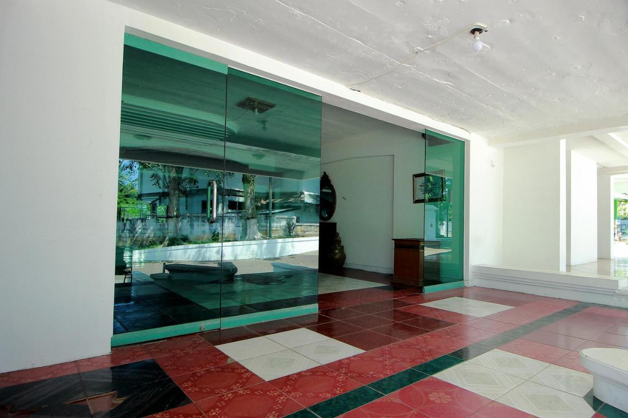Oyo 2360 Hotel Rio Bengkulu Extérieur photo